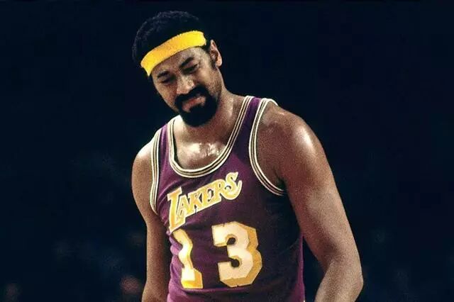 史上仅8人,现役一人 -- 篮球图录 -- 炒勺 · 微资讯