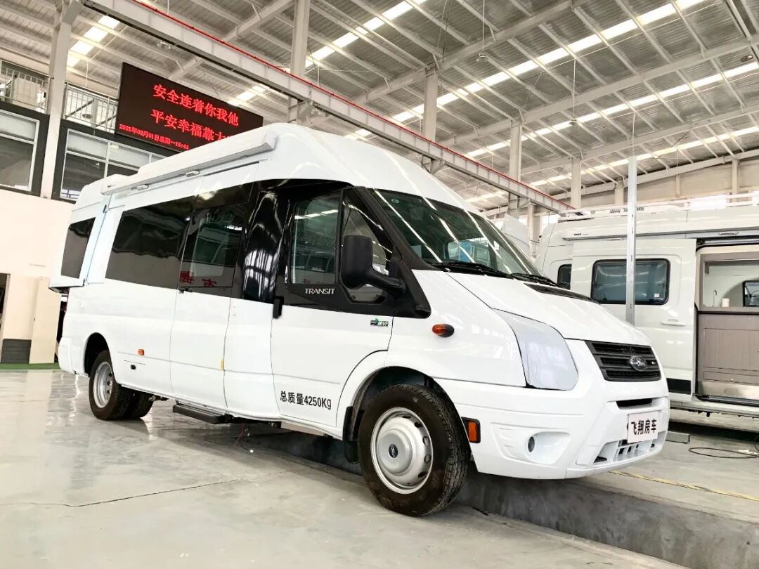 它到底是b型还是c型房车? 飞翔新概念铁c