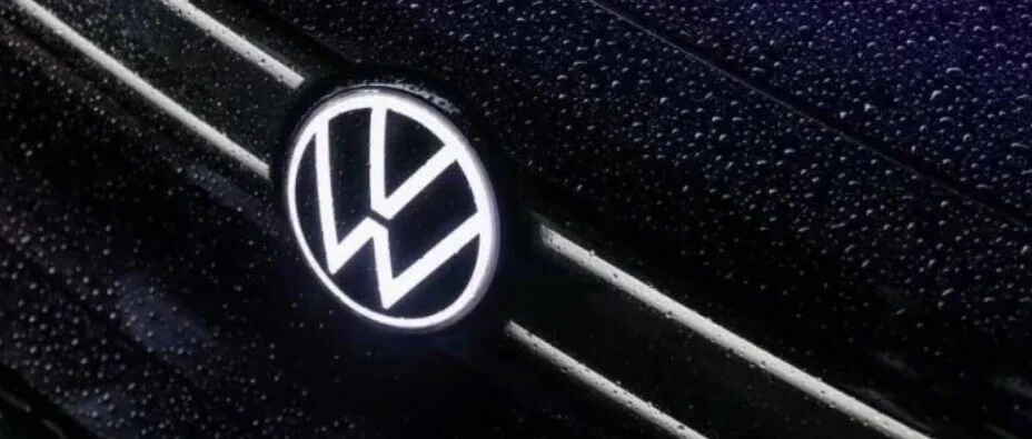 牛批汽车丨比亚迪销量超上汽大众，主流合资品牌危矣？讴歌退出中国，三线豪华品牌机会渺茫；“元宇宙”商标被驳回，科技创新不是玩营销