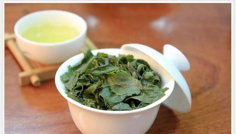 铁观音为什么连梗采，制作完成后又要挑梗？