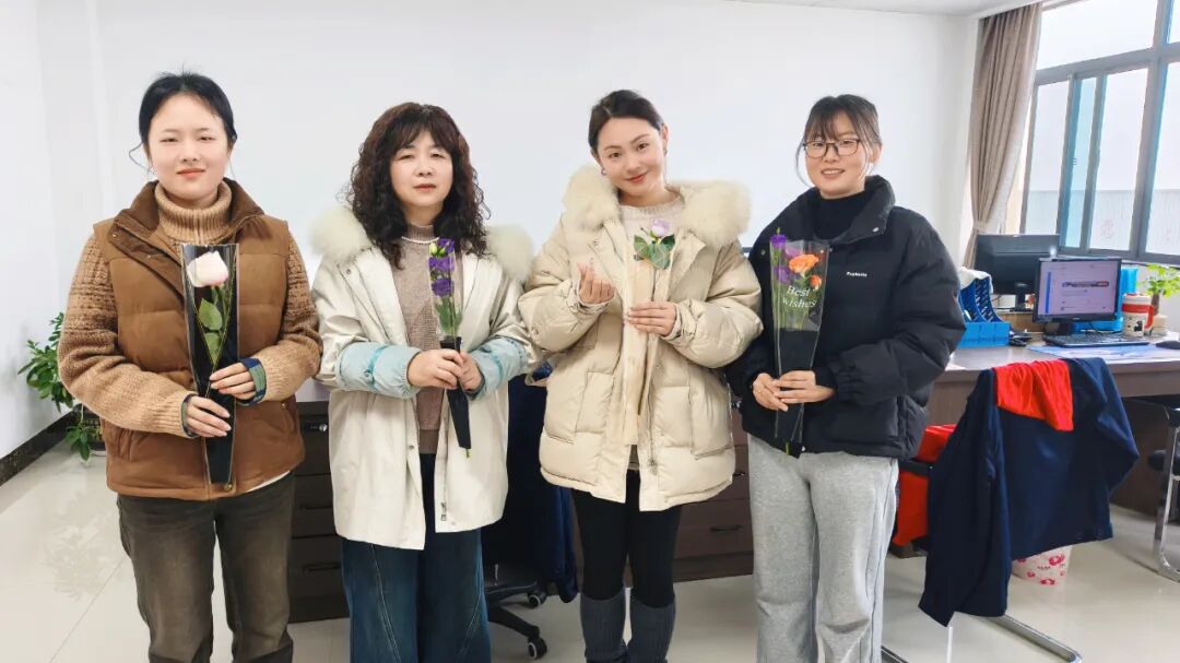 中盛电气开展庆祝“三八