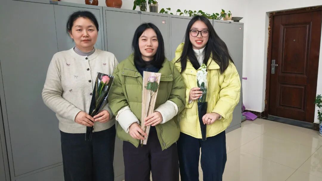 中盛电气开展庆祝“三八