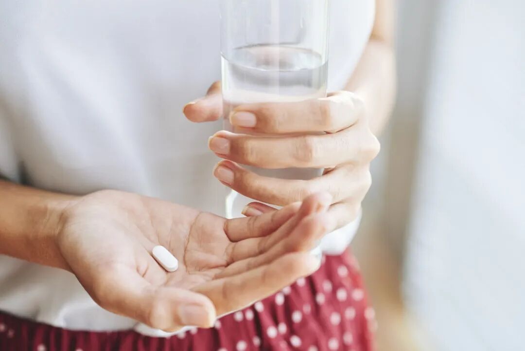 骨密度1500什么意思假期防骨松不躺平！8个“吃对躺赢”的权威护骨妙招_https://www.jmylbn.com_新闻资讯_第10张