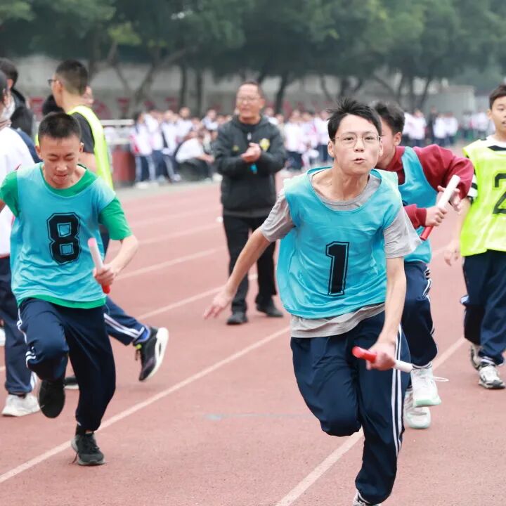 校园快讯|洪雅县实验中学校举行第22届冬季田径运动会