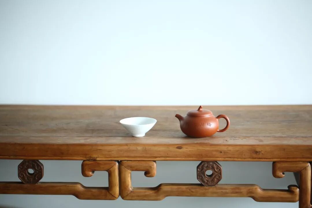 体内有毒素，多喝茶，排掉它