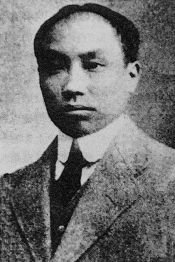 一个造炸弹的狂人，他办的这本杂志，影响中国100年