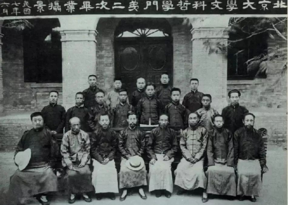 一个造炸弹的狂人，他办的这本杂志，影响中国100年