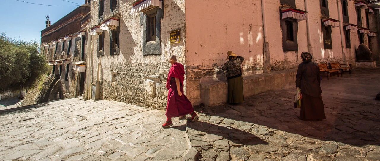 300年来最多情的诗人，一直被误读