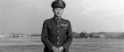 百年奇冤！战功赫赫的民国版岳飞，被蒋介石父子软禁33年