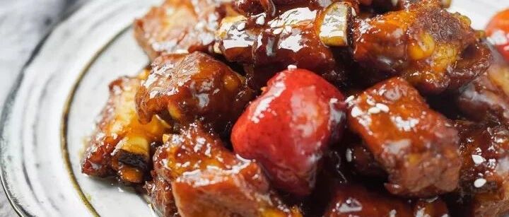 别再烦恼了，吃排骨它不香吗？