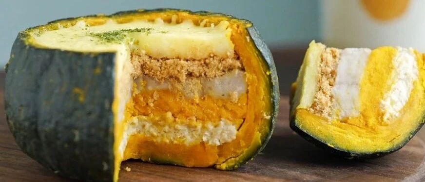 万圣节我不会cos，只会做瀑布南瓜芋泥蛋糕。