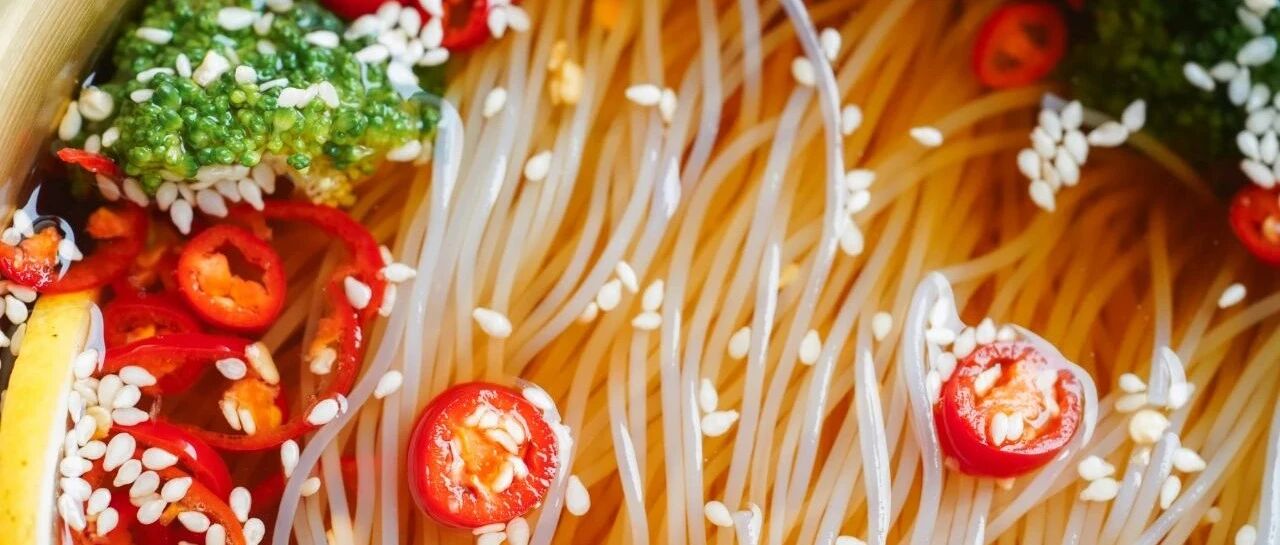 无油捞汁粉丝，保证你连汤都不舍得剩。