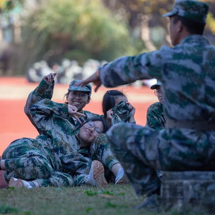 上海揚(yáng)子中學(xué)_上海揚(yáng)子中學(xué)校長(zhǎng)_上海揚(yáng)子中學(xué)本科率