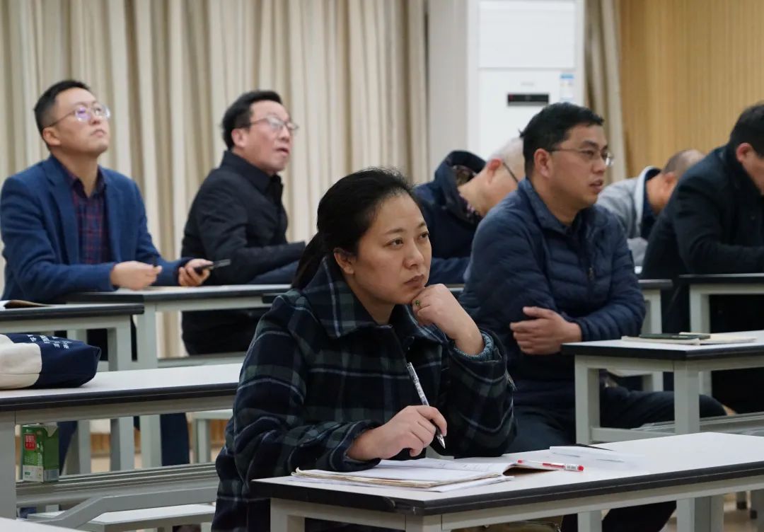 学语文好还是学数学好_鸿门宴导学案语文备课大师_语文学科教案范文