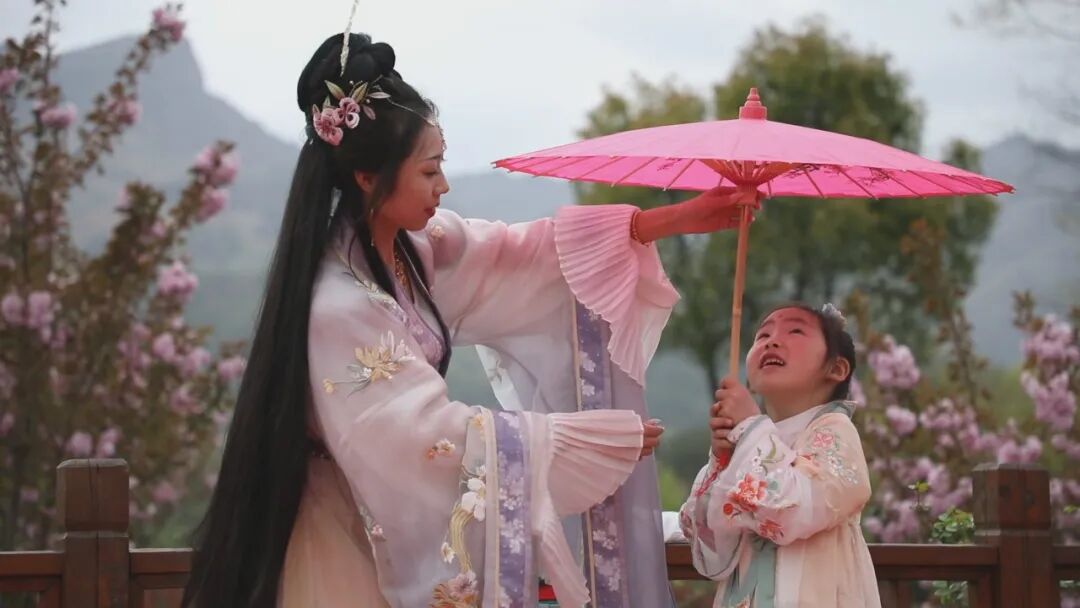 风音舞香 “羌风汉韵·茶香宁强”中国醉美茶文化旅游季|玉皇观茶园汉服游园活动精彩亮相！