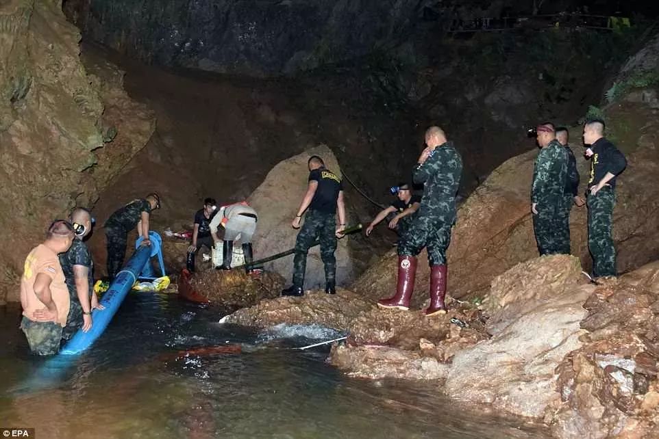 和死神賽跑：泰國12名少年被困18天，這場跨國洞穴救援牽動全球！ 動漫 第7張