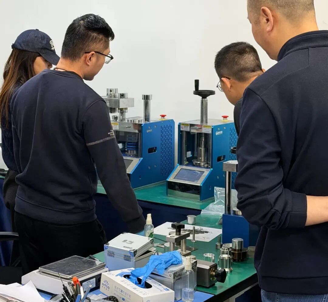 新诺实验室 | 从粉末到压片——专业压样服务，欢迎试样#压片机