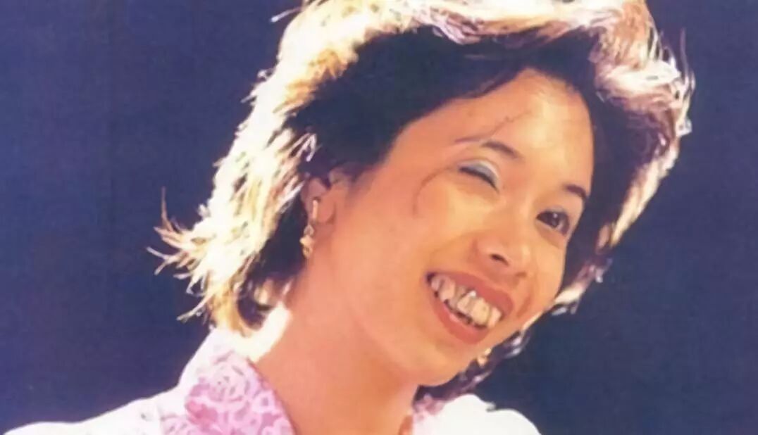 全裸拍写真，还撩倒过周星驰，48岁的她性感炸了！（组图） - 13