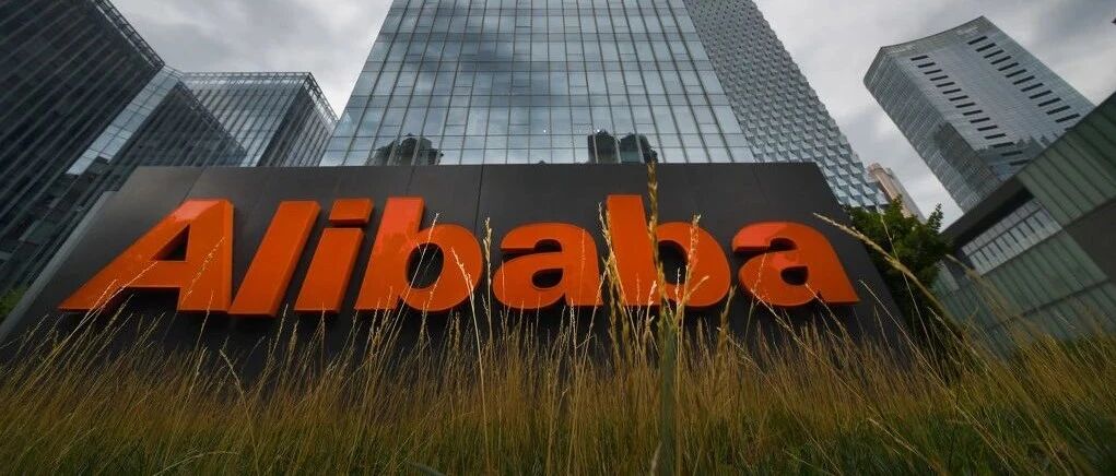 阿里 AI「一对多」挑战人类律师；谷歌或将推出自研手机和电脑芯片；JavaScript诞生25周年|极客头条