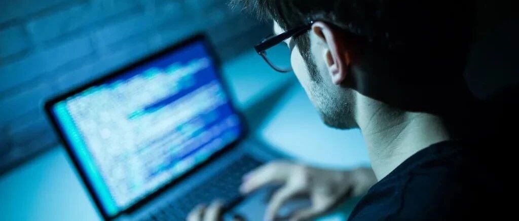 那些被无尽会议和领导错误拖累的程序员们！