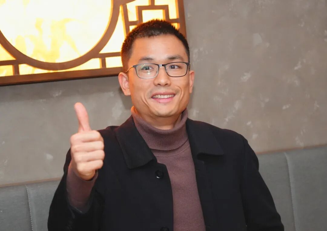 以欢笑融情，以共舞聚力 | 直击黄鹤之星独一无二的年终盛典