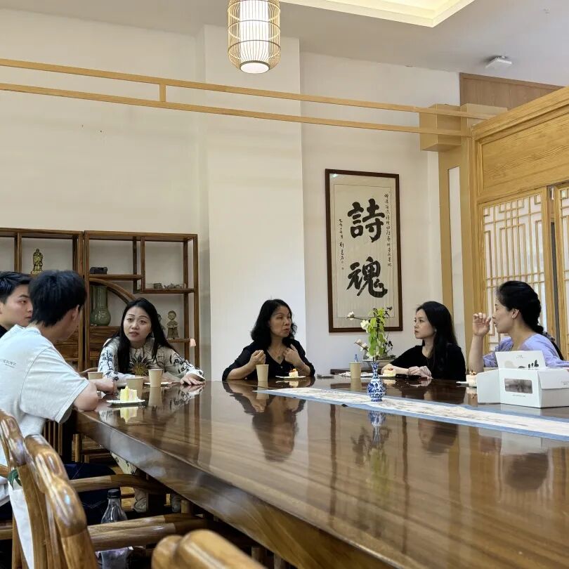 室,三个教育教学单位与机构,走访了2020届冯敏,陈婷婷;2021届邓文睿