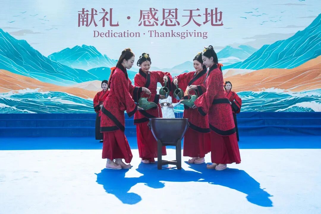 沂河源敬水节暨第三十一届汇泉桃花节开幕