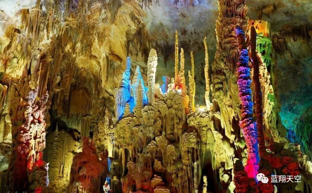 世界地震主要分布地区_喀斯特溶洞分布_喀斯特地貌主要分布在我国哪些地区