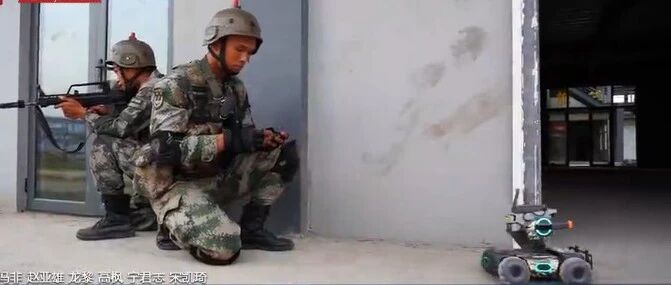 东部战区某旅高强度练巷战：大疆制无人侦察车曝光