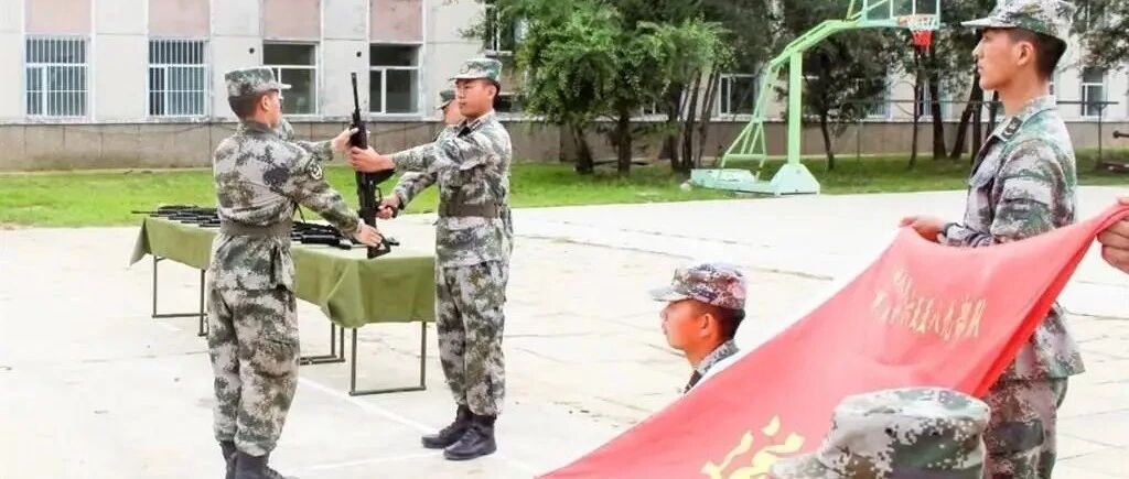 勤务保障营的新兵都发新枪了！国产新型步枪加速列装，普及全军指日可待