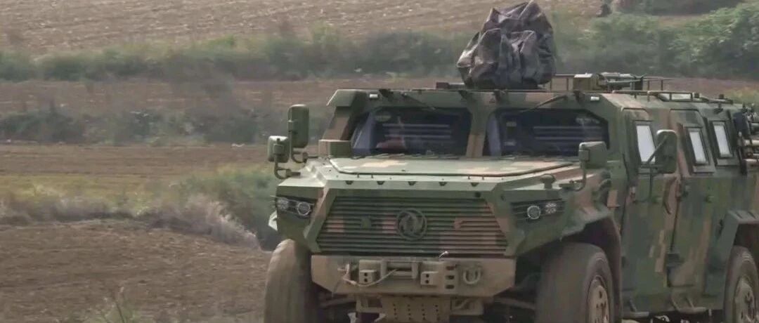 虎虎生威！第三代“猛士”开上解放军高原部队 装甲更厚火力更猛