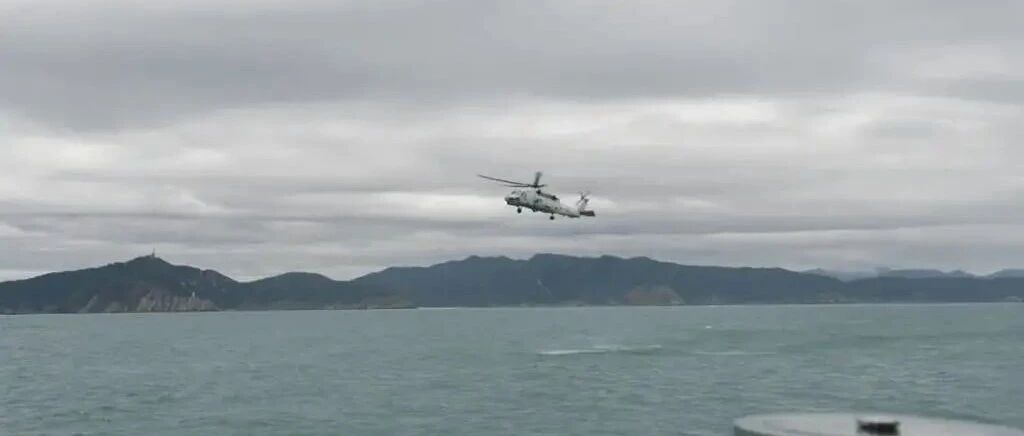 海航版Z-20直升机正式公开亮相！已列装南海舰队并参加新年首训