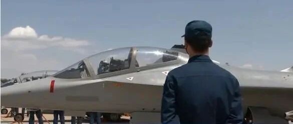 空军首批教-10学员结业：直接飞三代机 堪称“歼-20孵化器”