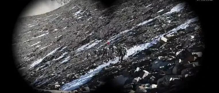 解放军西藏最高驻兵点首次公开，还罕见曝光一线边防战士处突画面