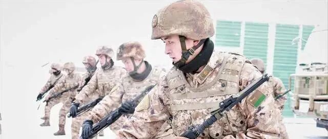 21式星空迷彩快速列装：特战、合成旅，甚至空军都换装了