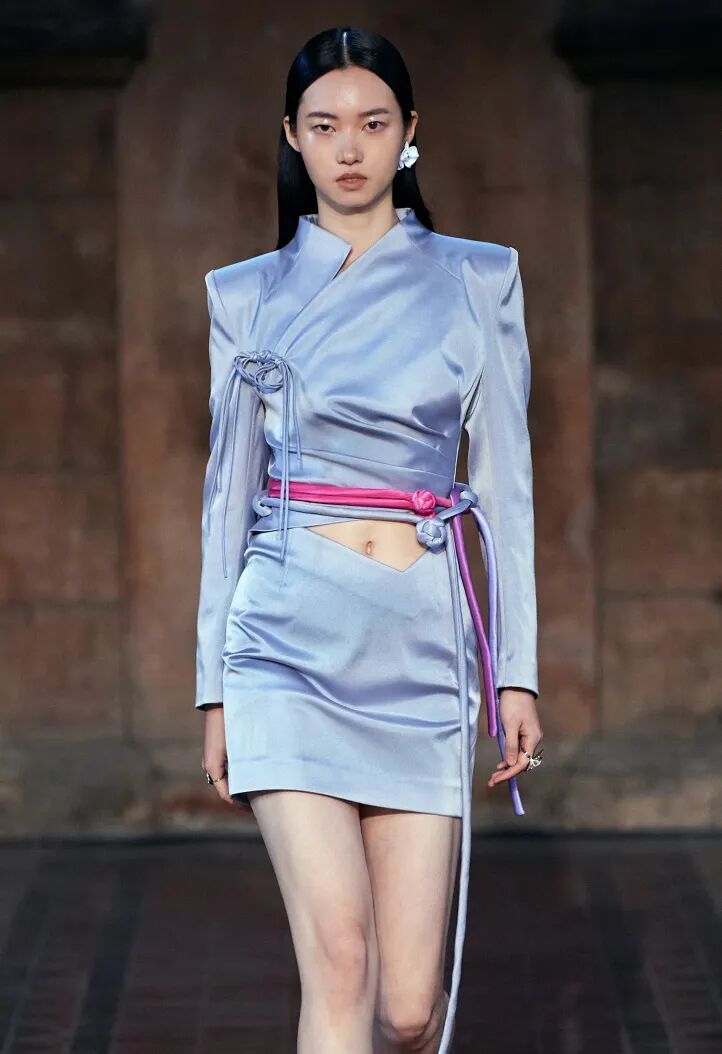 当下国潮满天飞中式女装又有哪些新玩法