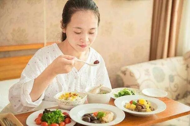 产包有什么器械剖腹产只需打一针就好了？看看这场手术的器械和步骤，不寒而栗_https://www.jmylbn.com_新闻资讯_第11张