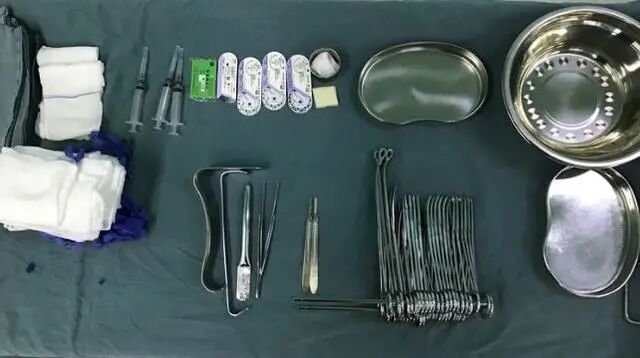产包有什么器械剖腹产只需打一针就好了？看看这场手术的器械和步骤，不寒而栗_https://www.jmylbn.com_新闻资讯_第2张