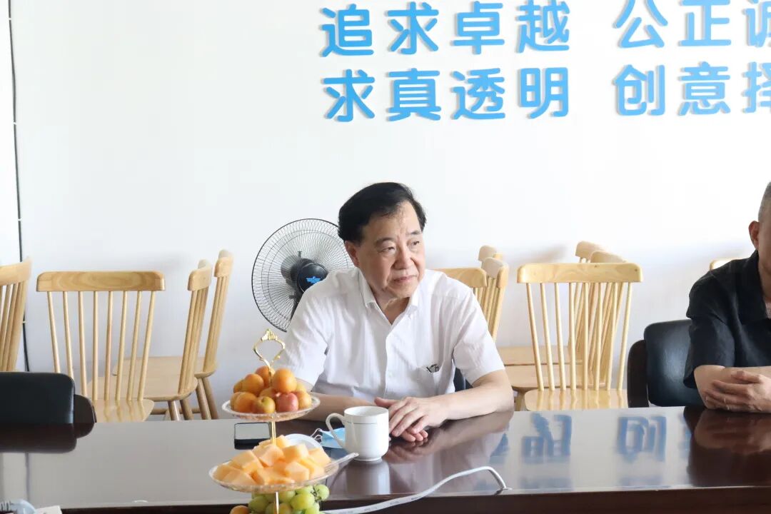 上海中医药大学附属曙光医院原院长沈远东莅临金华顾连金帆康复医院参观指导