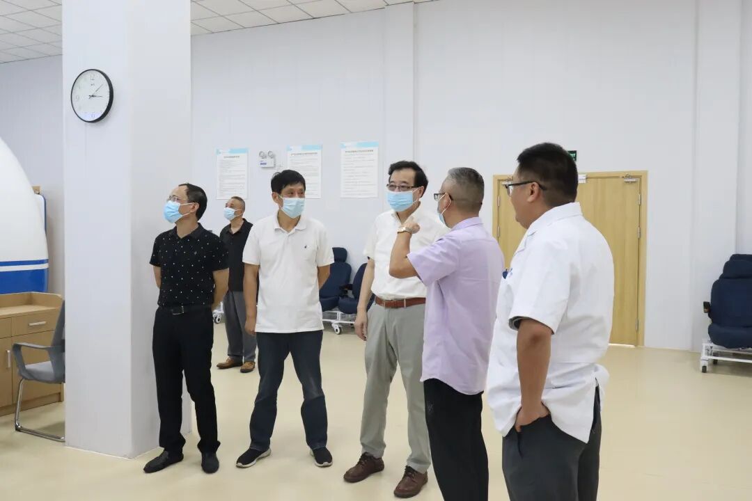 上海中医药大学附属曙光医院原院长沈远东莅临金华顾连金帆康复医院参观指导
