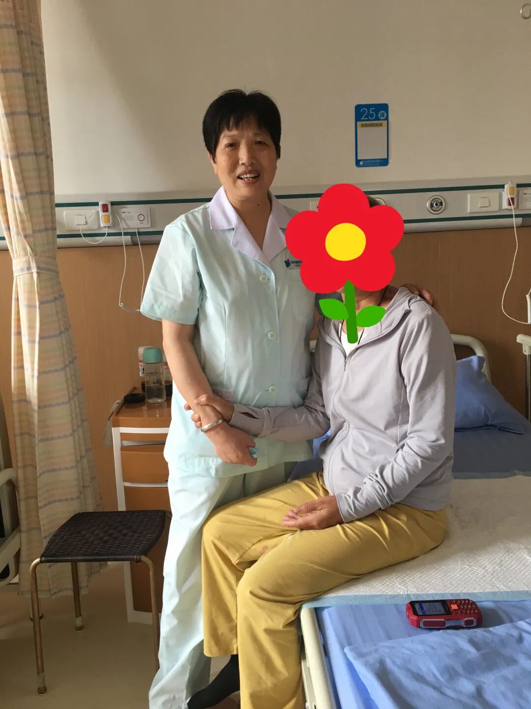 金华顾连金帆康复医院最美护工化身“铲屎官”