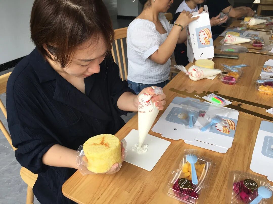 金华顾连金帆康复医院员工生日会