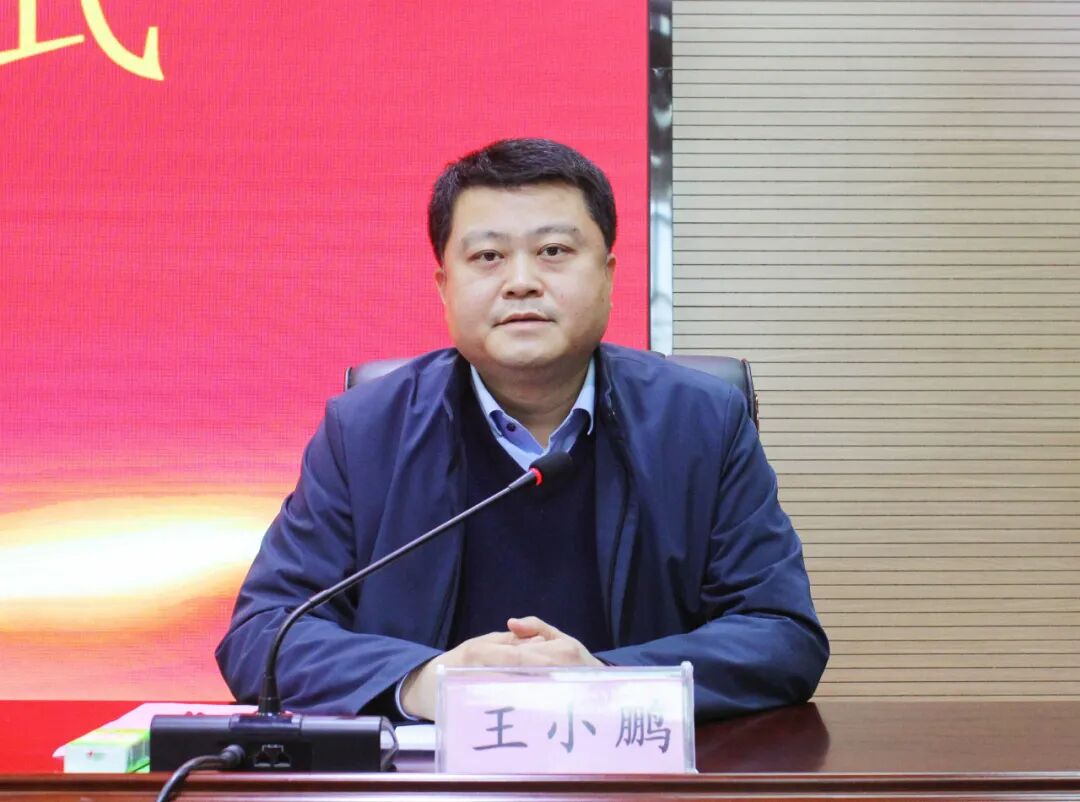 签约仪式前,刘洪浩一行先后到远东科技,盛通聚源,中州水厂以及县职业