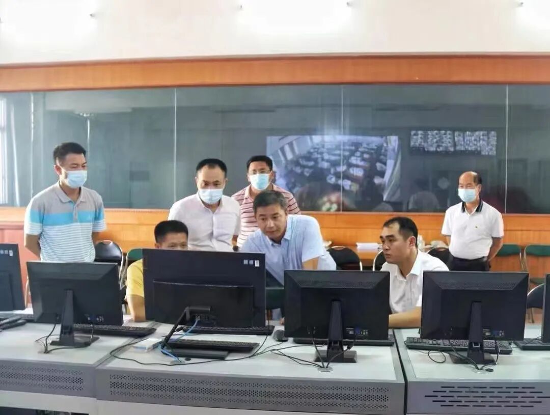 冯远鹏到阳西一中阳西二中调研高考考点备考工作