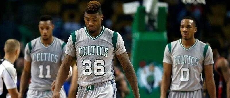 NBA这些球衣设计简直离谱！勇士像穿睡衣打球，公牛红蓝配太辣眼