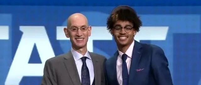 3场砍75分！勇士新星被称“茶乔丹”，但你知道他新秀年有多坑？