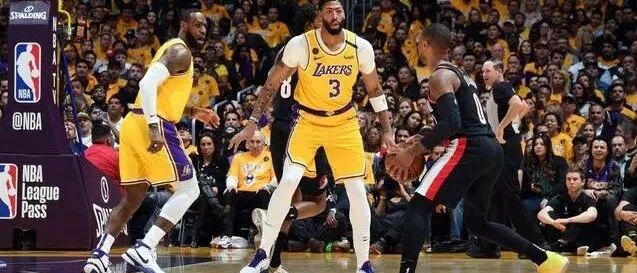 预测季后赛首轮结果：东西部第一会被黑八？2场冤家大战太精彩