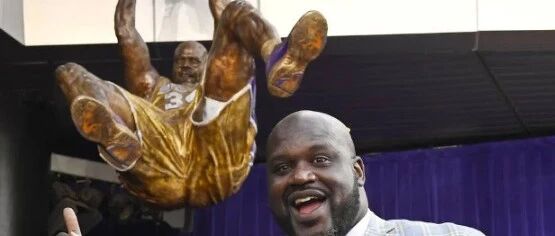 球星雕像分5个等级：巴克利实物不符C级，乔丹气势盖过其他人