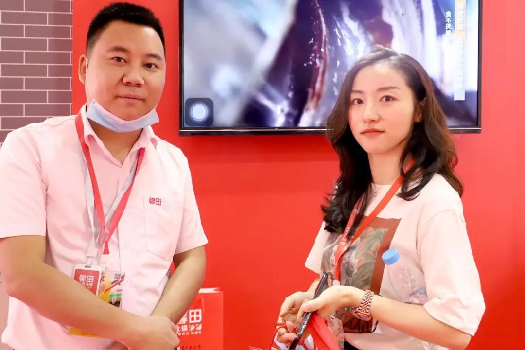 2020（南京）火锅食材展：馨田芳香四溢的火锅油碟引千人围观(图10)