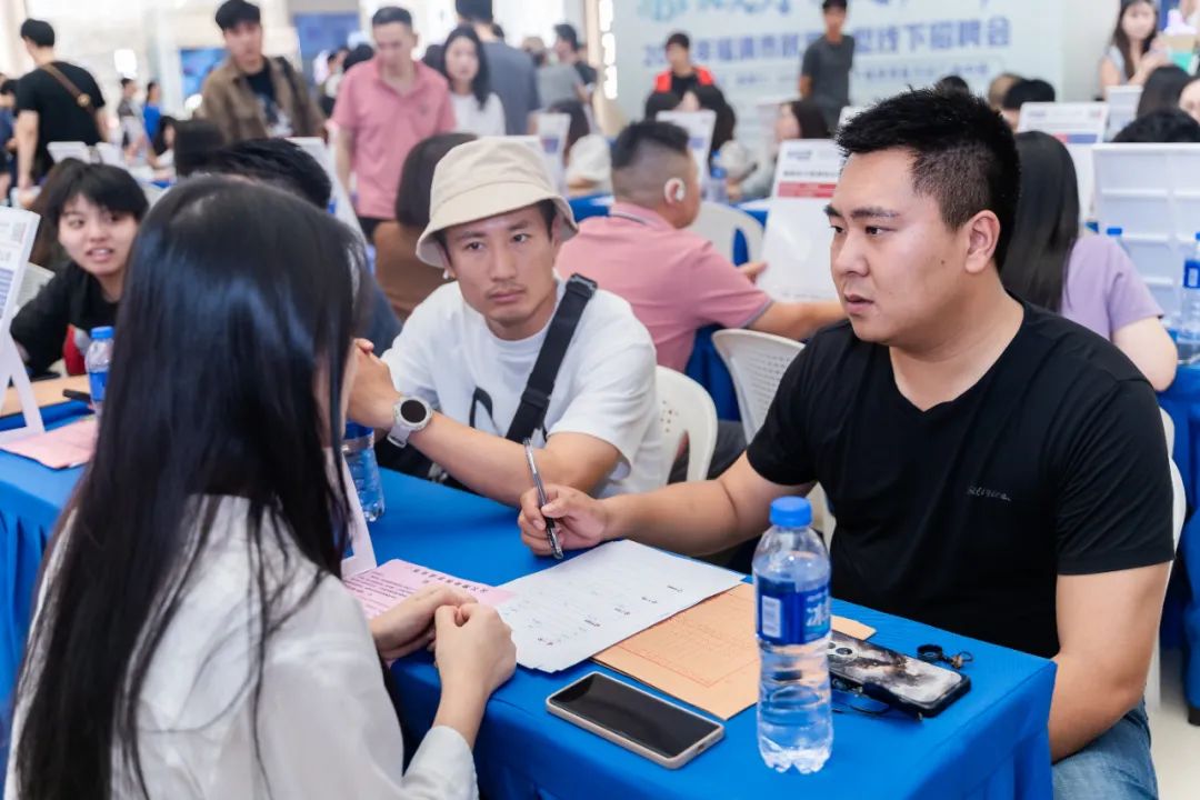 招聘会心得体会_招聘会的信息去哪里找_招聘会